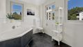 ... UND BADEWANNE