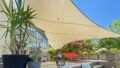 TERRASSE MIT SONNENSEGEL